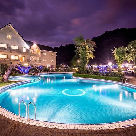 We Resort Sun Moon Lake Exterior foto